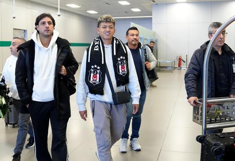 Beşiktaşın yeni transferi Elan Ricardo, İstanbula geldi