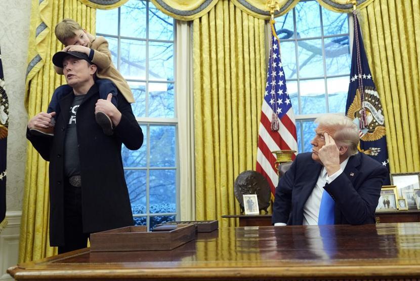 Babasını ve Trumpı gölgede bıraktı: Oval Ofis görüşmesinin yıldızı Elon Muskın oğlu oldu