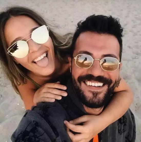 Lider Şahin ve Ecem Çırpan ilişkilerinin 4. yılını kutladı