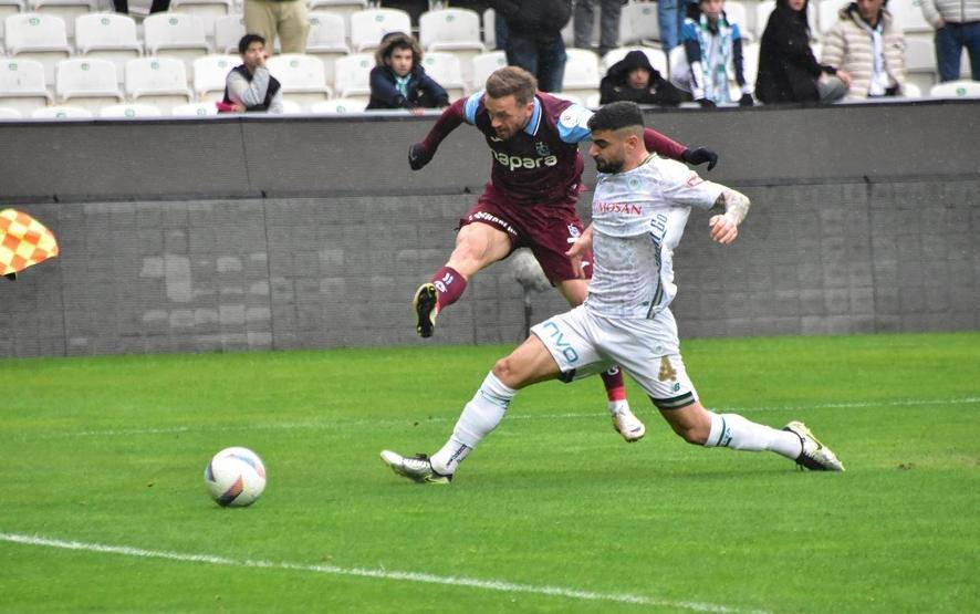 Konyaspor, son dakika penaltısıyla Trabzonspor’u geçti