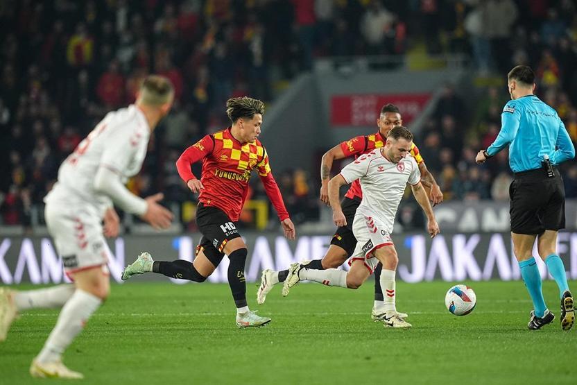İzmir’de müthiş maç Göztepe 2-2 Samsunspor