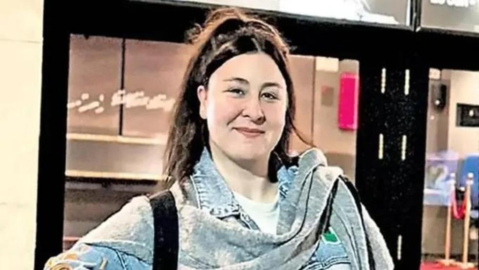 Yasemin Sakallıoğlu: Biriktirdiğim altınlarla okudum