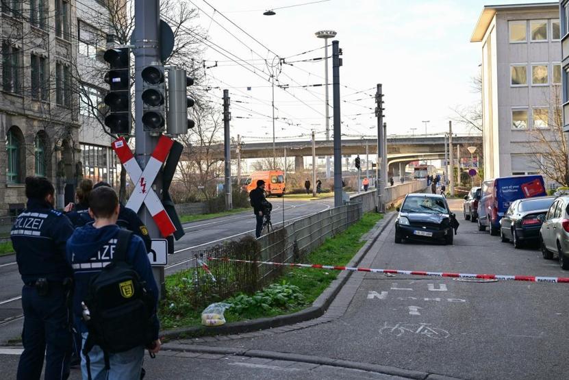 Mannheim şüphelisi hakkında neler biliniyor Araç içinde gizemli bir not bulundu....