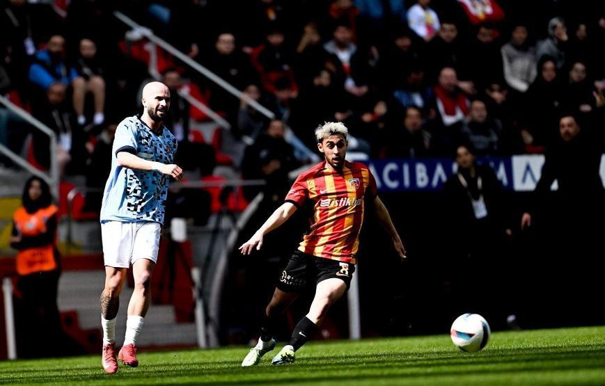 Kayserispor, Başakşehir’den 3 puanı 3 golle aldı