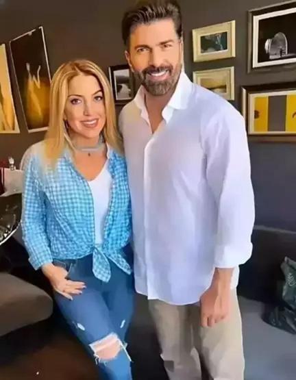 Mahassine Merabet ile yasak aşk yaşadığı iddia edilmişti Cenk Toruna, annesi Nurdan Torundan destek