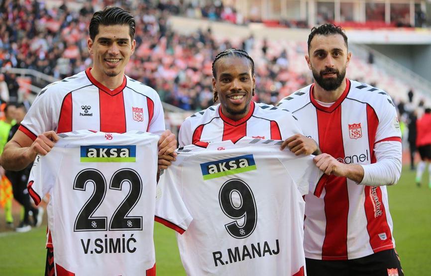 Rıza Çalımbay döndü, Sivasspor kazandı Göztepe…