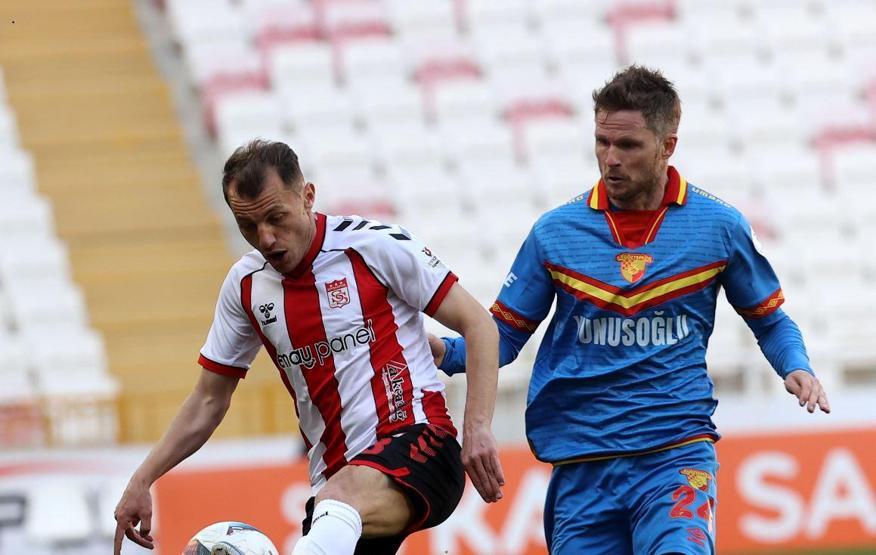 Rıza Çalımbay döndü, Sivasspor kazandı Göztepe…