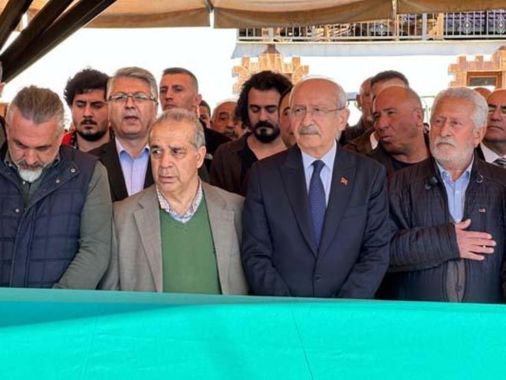 Kılıçdaroğlu, kuzeninin cenaze törenine katıldı