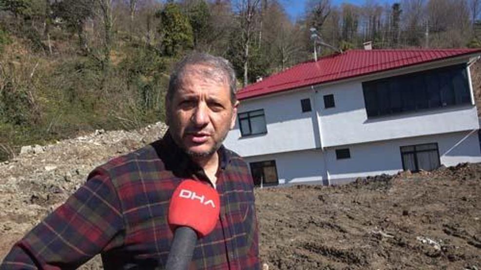 Heyelanda evi metrelerce sürüklendi Çatlak dahi yok