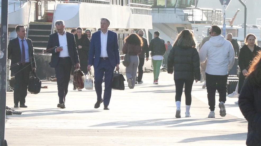 İstanbul’da güzel havayı fırsat bilenler sahile akın etti