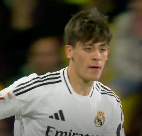 Arda Güler pas vermeyince Kylian Mbappe sinirlendi O anlar gündem oldu...