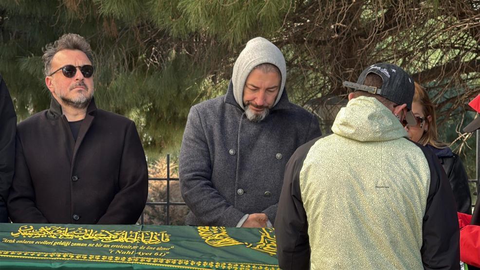 Tanyelinin Eşinden Duygusal Paylaşım: Bugün Evliliğimizin 12. Yılı Bitti