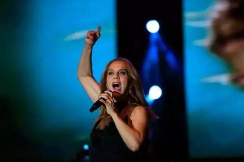 Sertab Erener’e büyük şok Kendi şarkılarını paylaşınca olan oldu