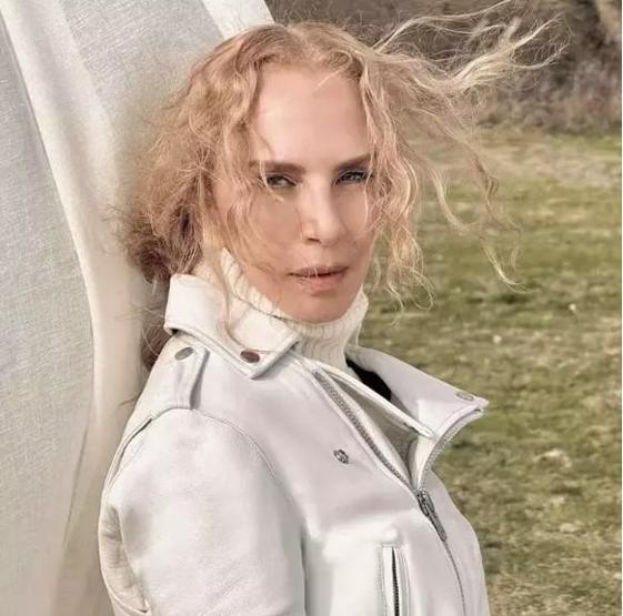 Sertab Erener’e büyük şok Kendi şarkılarını paylaşınca olan oldu