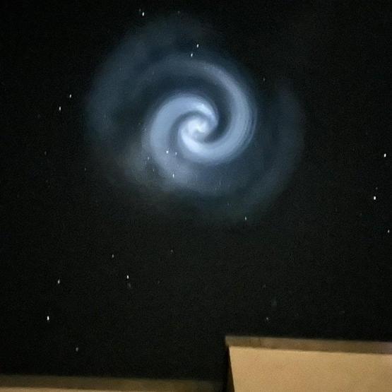 Gökyüzünde bir anda spiral belirdi İstanbul ve Diyarbakırda görülen Spiral nedir