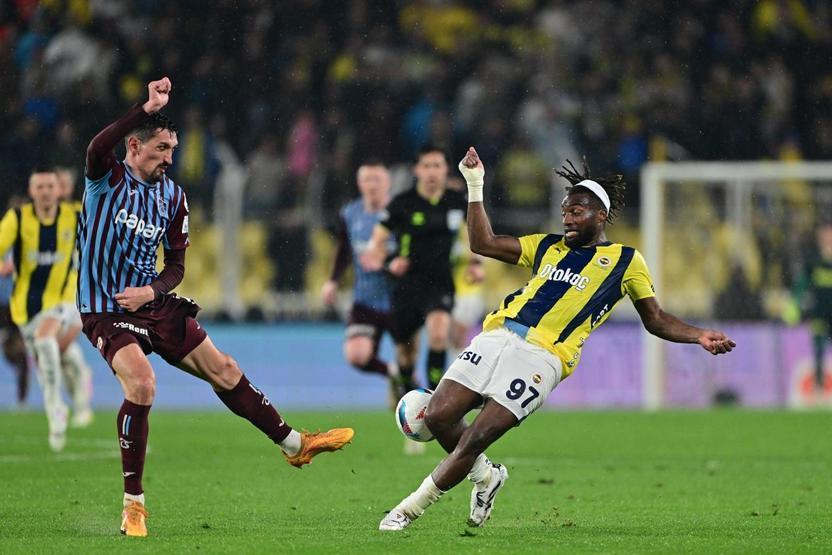 Mourinho ile barışan Allan Saint-Maximinden muhteşem dönüş