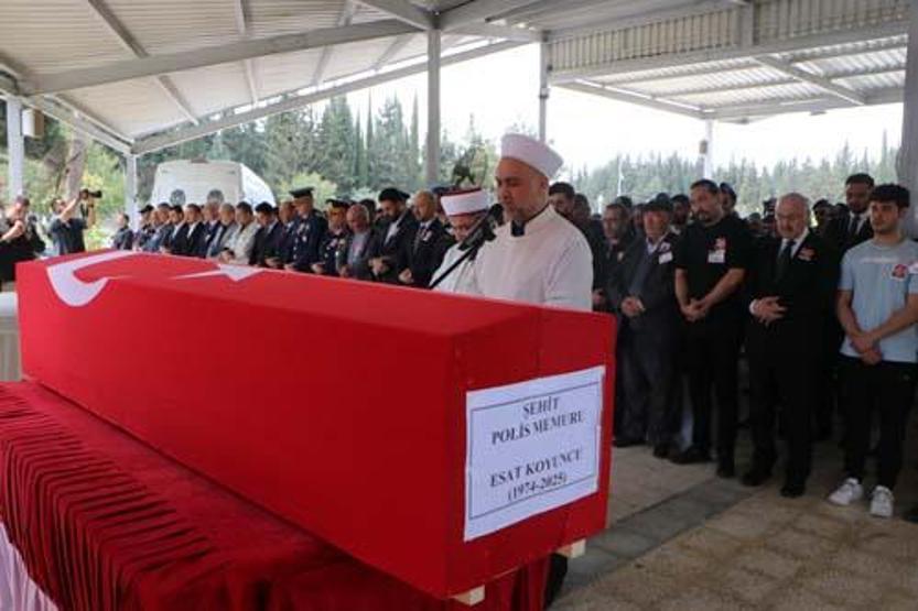 Şehide veda Gözyaşlarıyla toprağa verildi