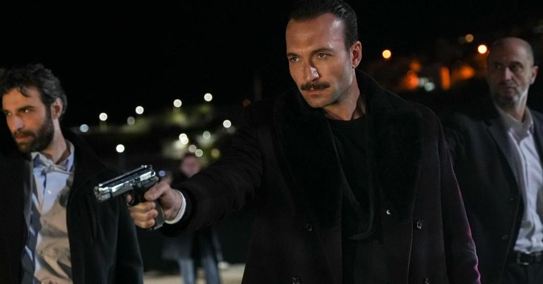 EŞREF ZİRVEDE ‘TEK’