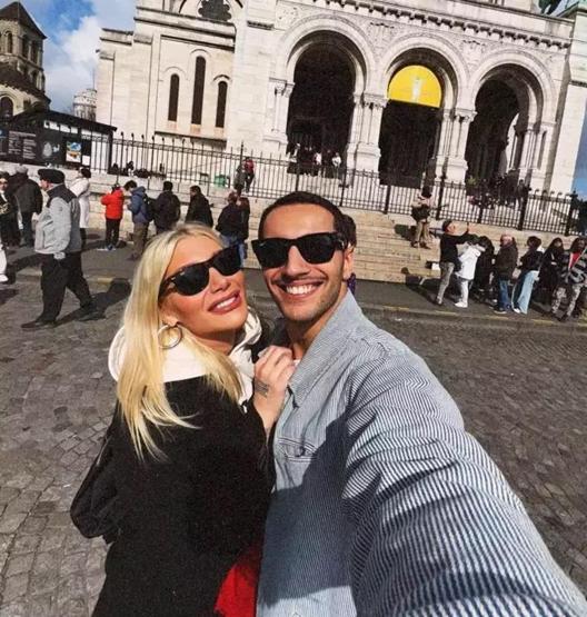 İrem Dericiden romantik paylaşım Sevgilisi Melih Kunukcuya aşkını böyle ilan etti