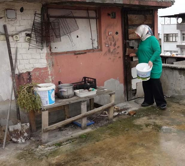 30 yıldır her nisan ayında şifa bulmak için bunu yapıyor Faydası olduğuna inanıyorum dedi ama uzman isimden uyarı geldi