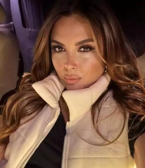 Aslı Hünelden duygusal paylaşım Hadi annem hadi