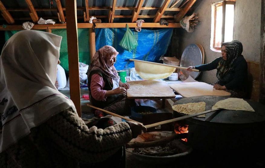Kıtlıkla gelen Anadolu lezzeti: Armut ekmeği