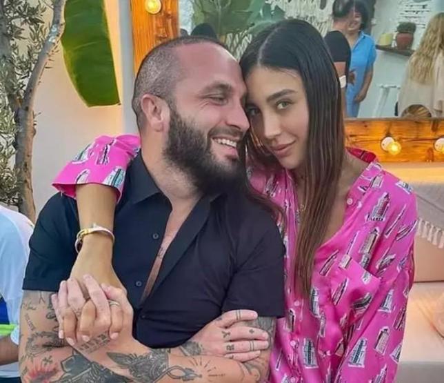Berkayın olay olan saati çakma çıktı Bildiğiniz saat işte demişti...