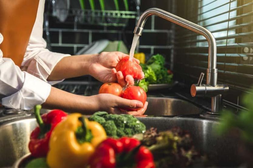 Meyveden değil tatlıdan kork Uzmanı karaciğer üzerindeki en büyük tehditi açıkladı