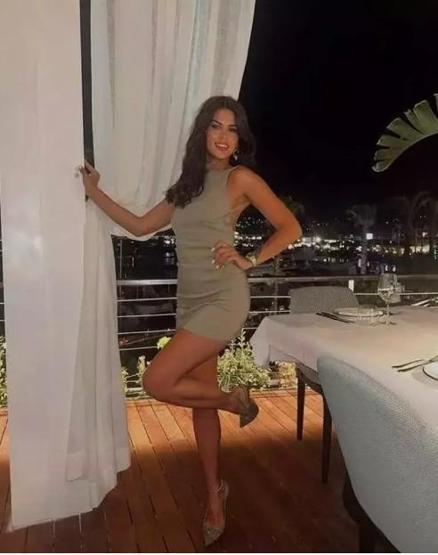 Eski sevgilisinin iddialarıyla gündeme gelen Mehmet Ali Erbil gözyaşlarına boğuldu