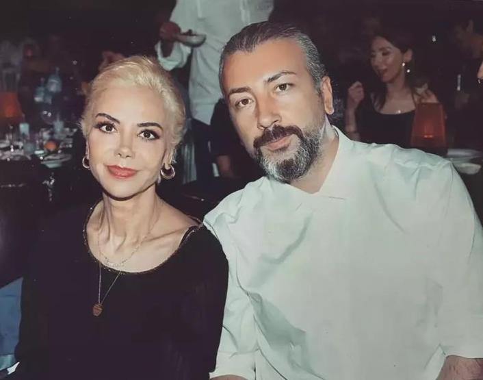 Tanyelinin eşinden duygu yüklü paylaşım