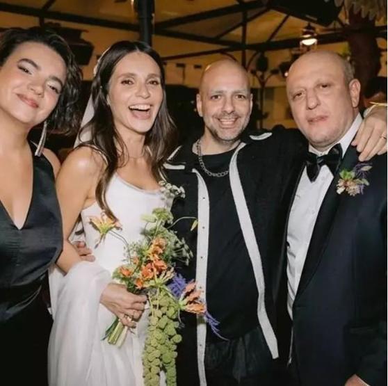 Serkan Keskin ve Meriç Aral bebeklerine kavuşmak için gün sayıyor