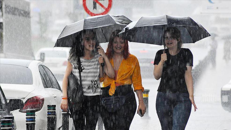 DİKKAT Meteoroloji bu bölgeleri işaret etti Kuvvetli sağanak, fırtına, toz taşınımı...