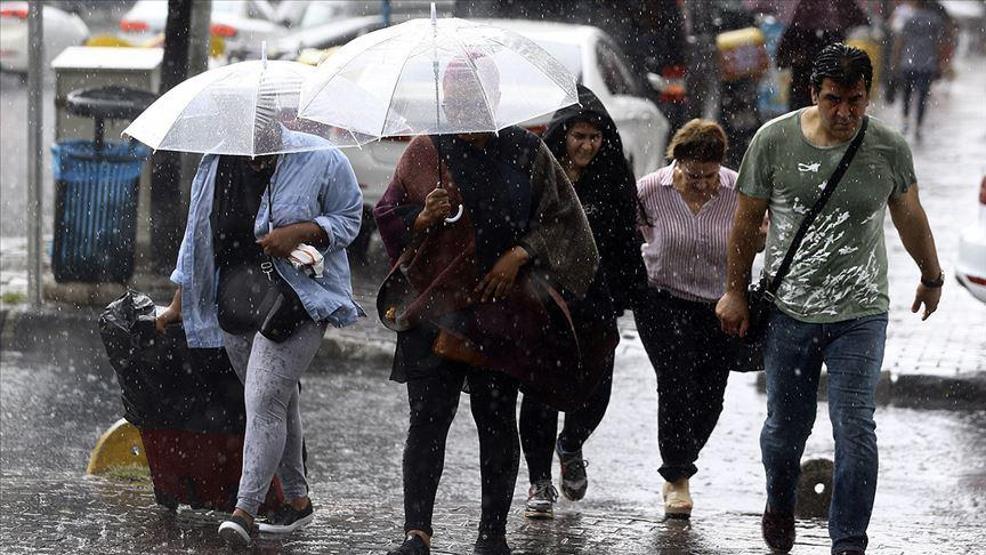 DİKKAT Meteoroloji bu bölgeleri işaret etti Kuvvetli sağanak, fırtına, toz taşınımı...