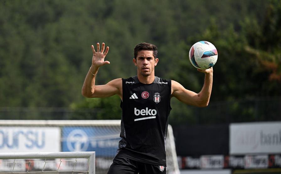 Beşiktaş’a Fenerbahçe derbisi öncesi Gabriel Paulista müjdesi