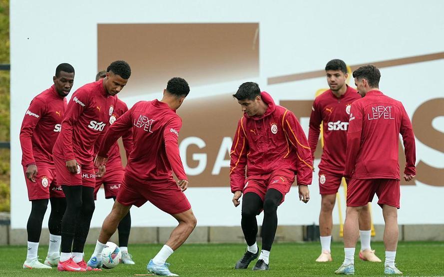 Galatasaray’da Sivasspor mesaisi sürüyor