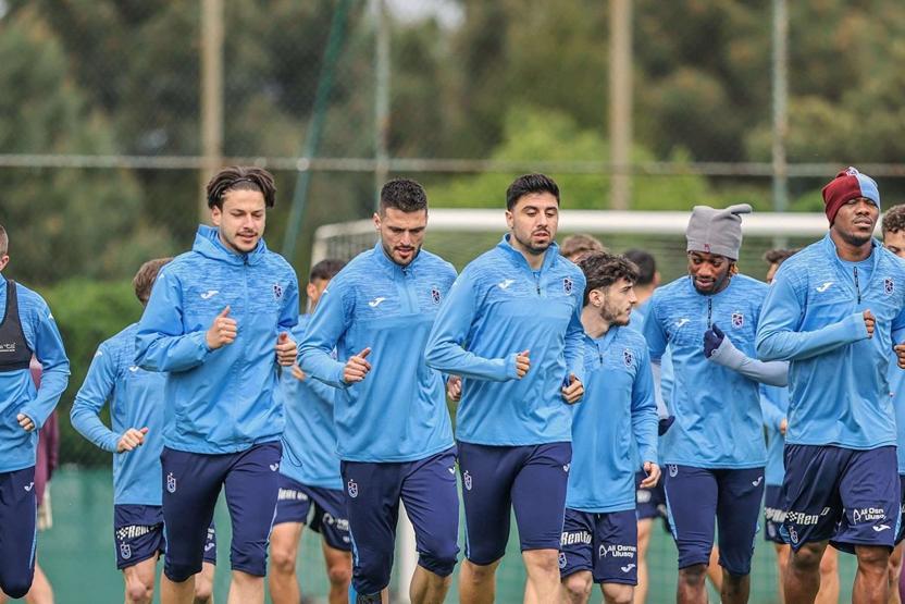 Trabzonspor’da Kasımpaşa mesaisi sürüyor