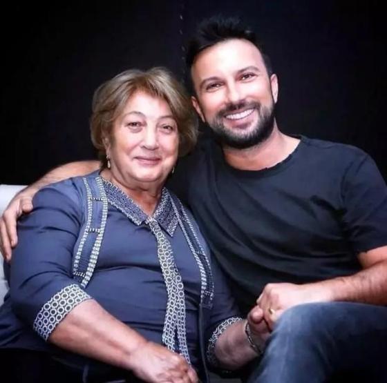 Tarkandan duygulandıran paylaşım: Acım acınız, gözyaşım gözyaşınız oldu