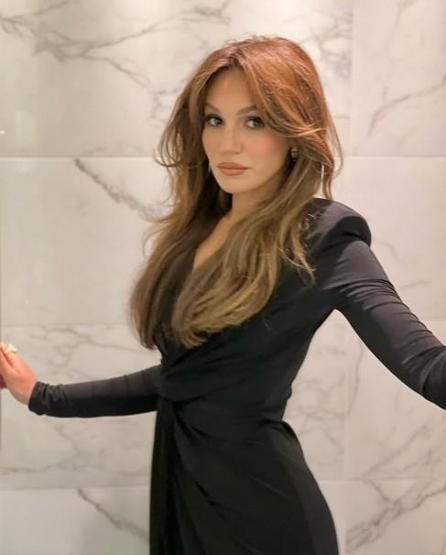 “KENDİMİ JLO’YA BENZETMEYE BAŞLADIM”