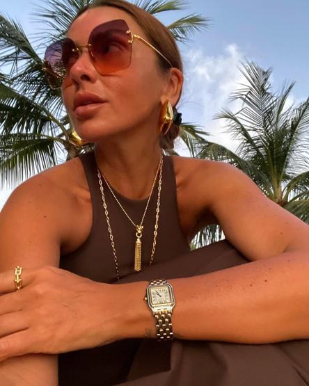 BEĞENİ BUTONU ÇÖKTÜ Hadise sezonu erken açtı