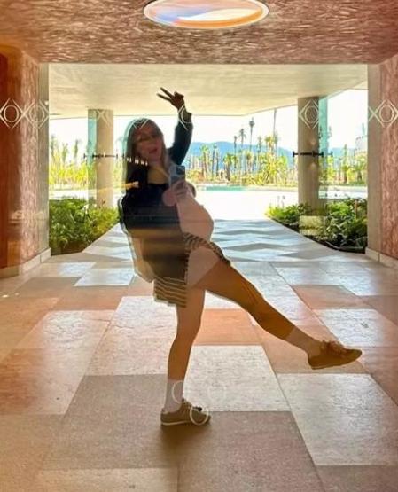 Anne olmak için gün sayan Ege Kökenliden yeni pozlar