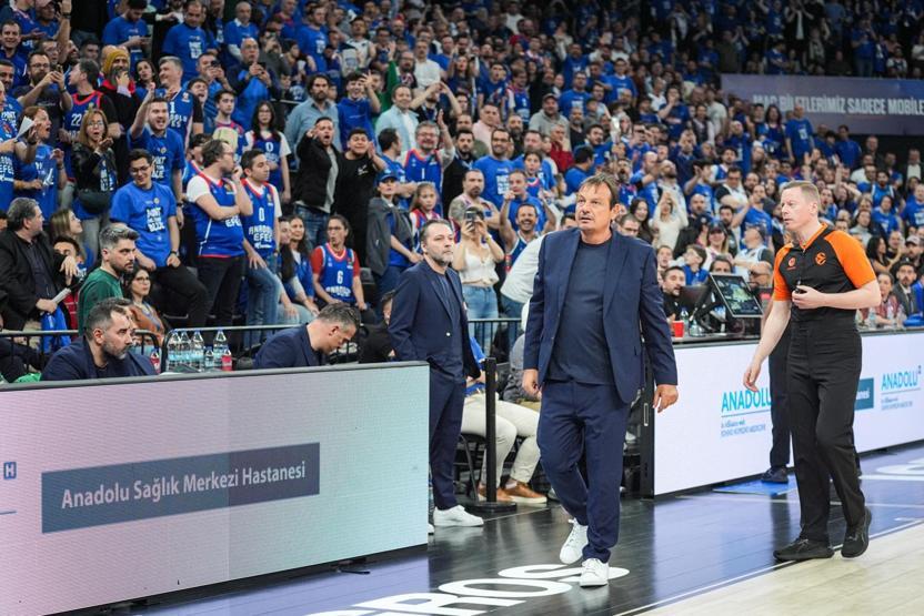 Anadolu Efes taraftarlarının tepkisi sonrası Ergin Atamanın oğlundan flaş paylaşım