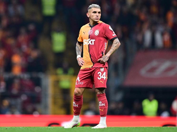 Meğer golcüymüş Lucas Torreira şova devam ediyor...