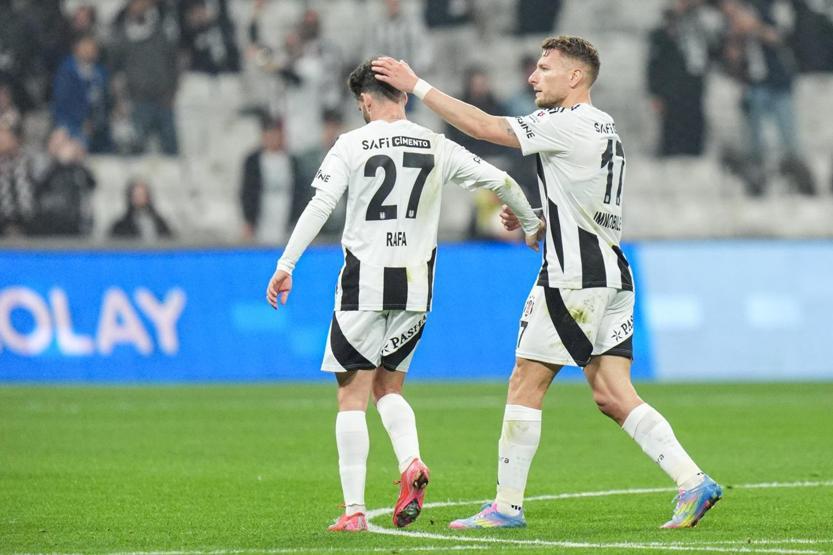 Fenerbahçe - Beşiktaş derbisinin en formda ayakları: Anderson Talisca ve Rafa Silva