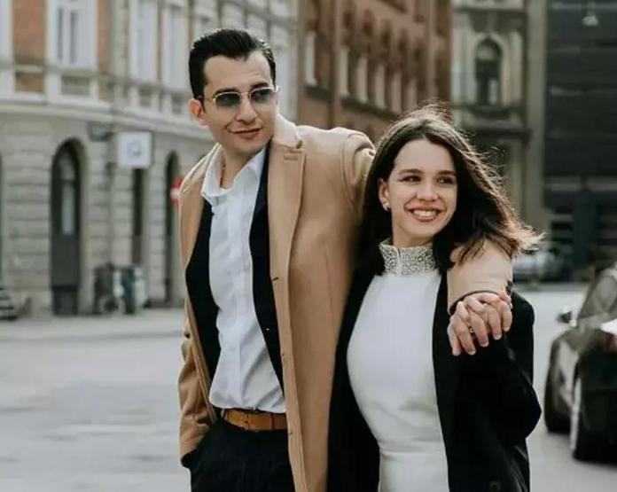 İzzet Altunmeşenin oğlu Fırat Altunmeşenin mutlu günü Güzel haberi iki fotoğrafla duyurdu