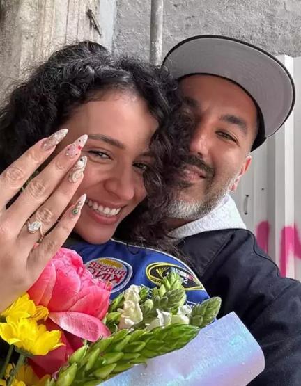 Tolga Akış ve fenomen Gizem Kaya evleniyor
