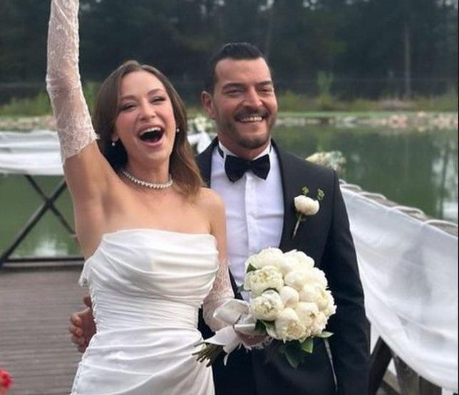 KURULUŞ OSMANININ CERKUTAYI BABA OLDU Çağrı Şensoy ile Buse Arslanın mutlu günü