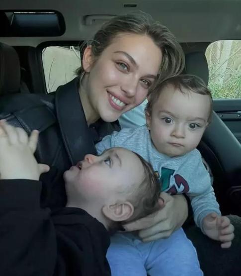Yasemin Şefkatli hastaneden paylaştı Eşi İdo Tatlıses yalnız bırakmadı
