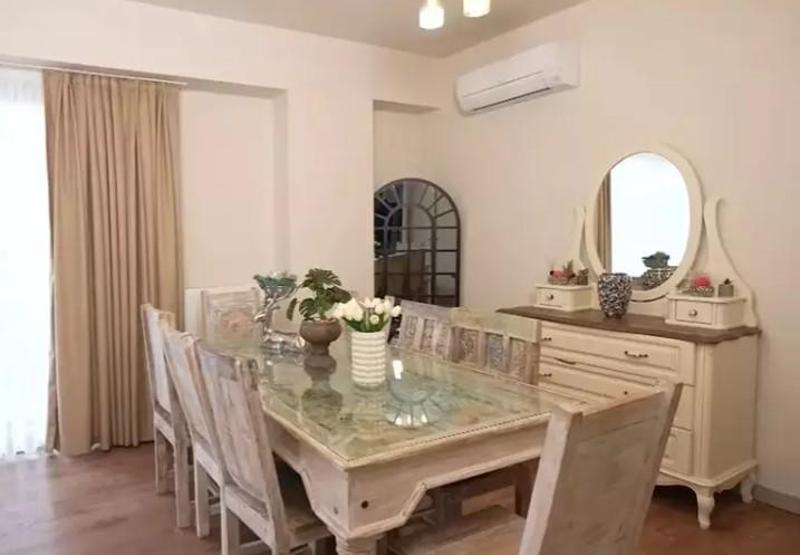 Sihirli Annemin Tuğçesi Damla Ersubaşı kızlarıyla bu evde yaşıyor