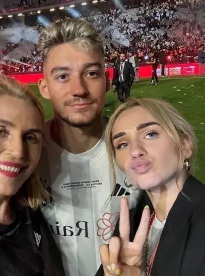 Beşiktaşın yıldızı Ernest Muçinin babalık heyecanı Sevgilisi Klea Verri hamile olduğunu duyurdu