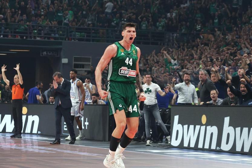 Anadolu Efes son maçta EuroLeaguee veda etti Panathinaikos, Fenerbahçe Bekonun rakibi oldu...